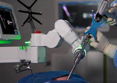 Robotic & Navigation-Assisted Spine Surgery