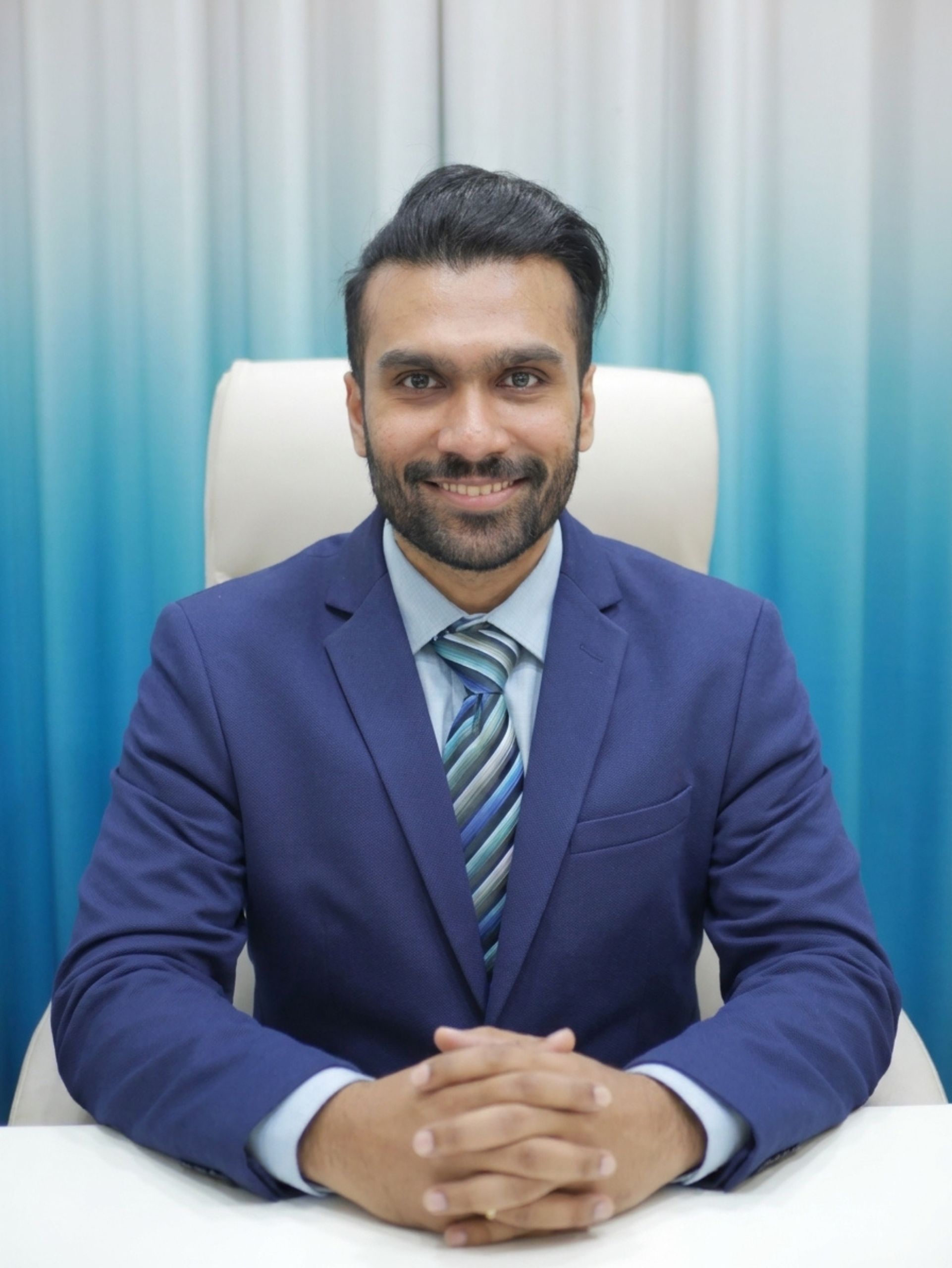 Best Spine Surgoen in Vashi - Dr. Ashish Naik