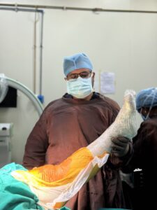 Dr Anmol Mittal Knee Doctor In Kandivali West