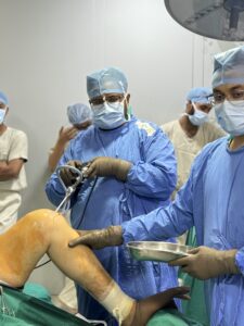 Dr Anmol Mittal Knee Surgeon In Kandivali West